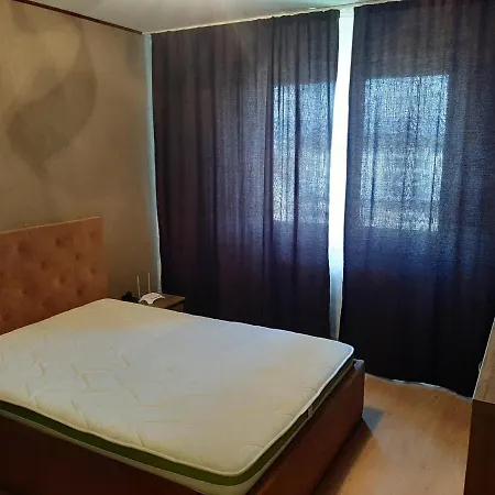 Apartament *